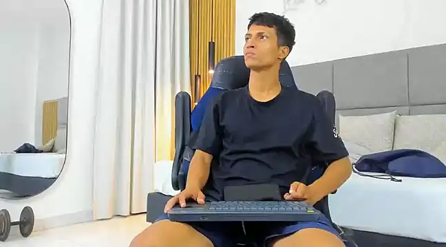 wolf james123 online show from February 1, 2025, 2:05 am