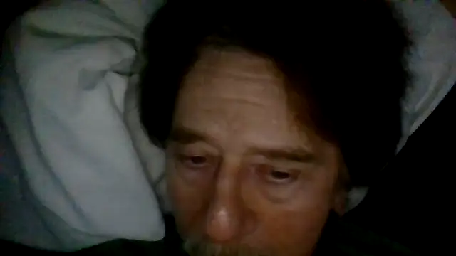 Snapshot of frankie7inch chatting on May 16, 2026, 6:32 am frankie7inch online show from May 16, 2026, 6:32 am
