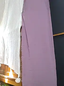 Oleevia online show from March 13, 2025, 8:37 am