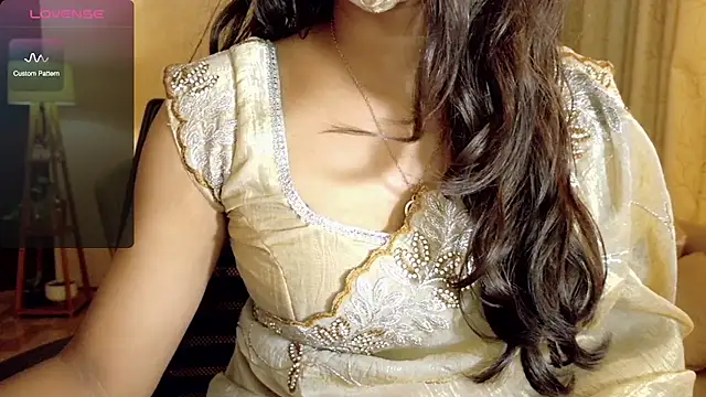 Only hunny online show from October 1, 2025, 3:40 pm