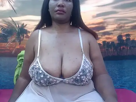 chubbydoll122 online show from May 25, 2026, 1:22 am