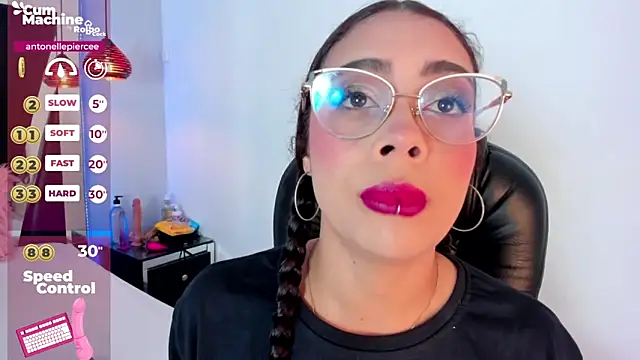 antonelllepiercee online show from February 28, 2025, 11:36 am