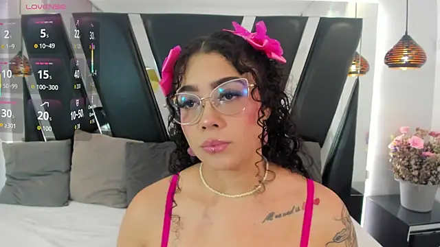 antonelllepiercee online show from November 13, 2025, 11:20 am