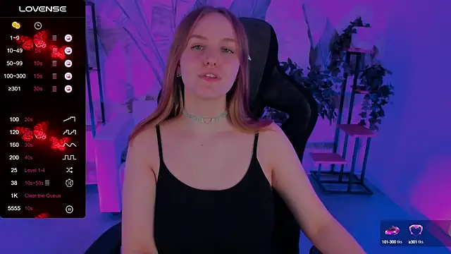 KellyPoter online show from February 14, 2025, 2:12 pm