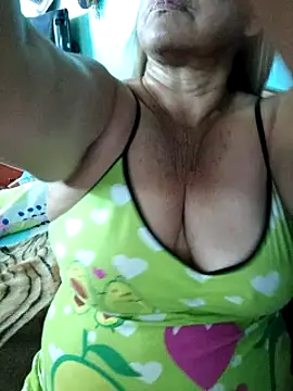 Kasandra Ho online show from February 26, 2025, 1:52 pm