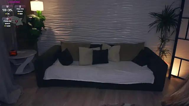 Snapshot of EditaBumford chatting on March 13, 2025, 12:13 pm EditaBumford online show from March 13, 2025, 12:13 pm