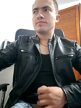 dragon1006 online show from April 23, 2026, 6:14 am