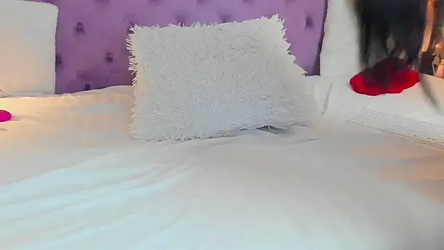 JulietShy online show from January 11, 2025, 12:55 am