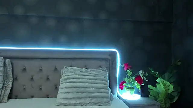 JulietShy online show from February 23, 2025, 8:44 pm