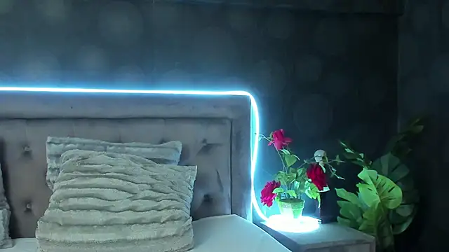 JulietShy online show from March 13, 2025, 5:11 am