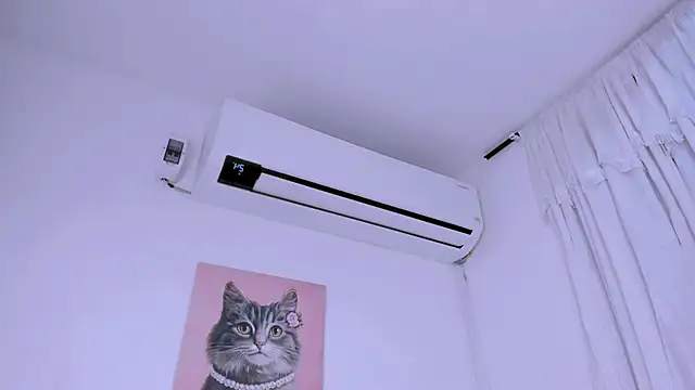 Fernanda brown18 online show from September 18, 2025, 9:17 pm