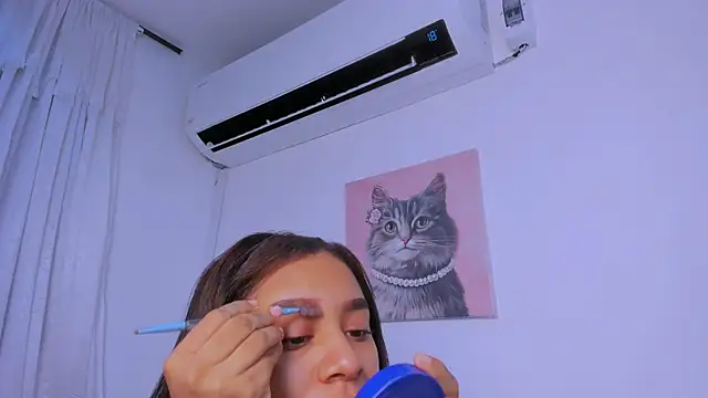 Fernanda brown18 online show from September 27, 2025, 8:14 pm