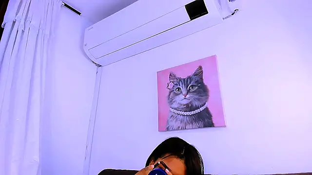 Fernanda brown18 online show from September 29, 2025, 8:02 pm