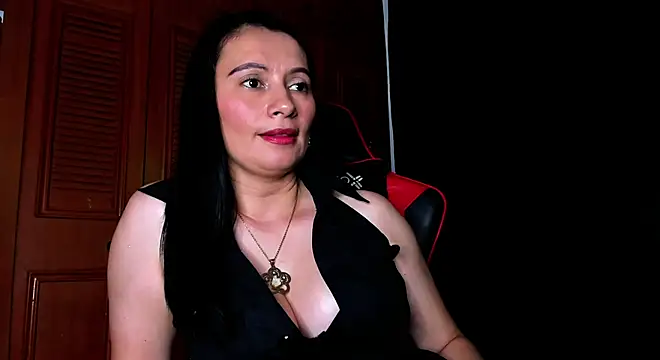 gracekelly12 online show from December 12, 2024, 10:52 pm