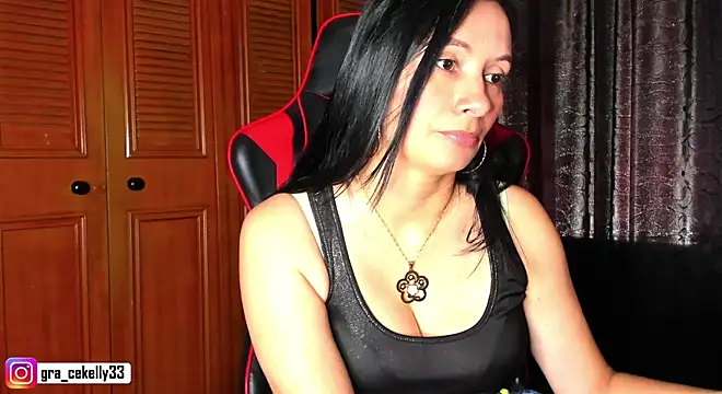 gracekelly12 online show from January 19, 2025, 4:04 pm