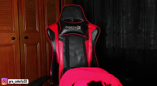 gracekelly12 online show from January 20, 2025, 9:53 pm