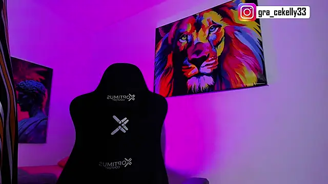 gracekelly12 online show from February 7, 2025, 8:42 pm