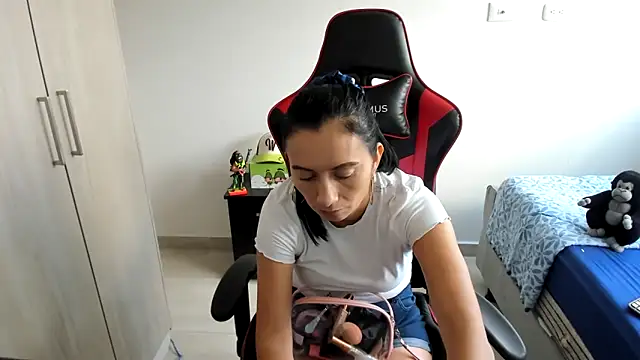 gracekelly12 online show from September 9, 2025, 6:18 pm