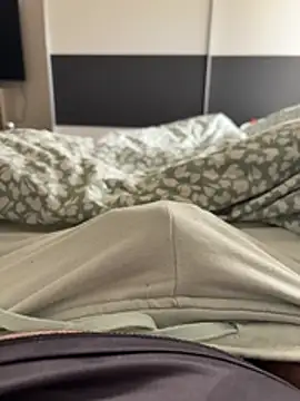 Snapshot of Tim67_12 chatting on March 31, 2026, 9:43 am Tim67 12 online show from March 31, 2026, 9:43 am