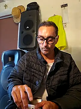 Pumpndeep online show from October 27, 2025, 6:56 pm