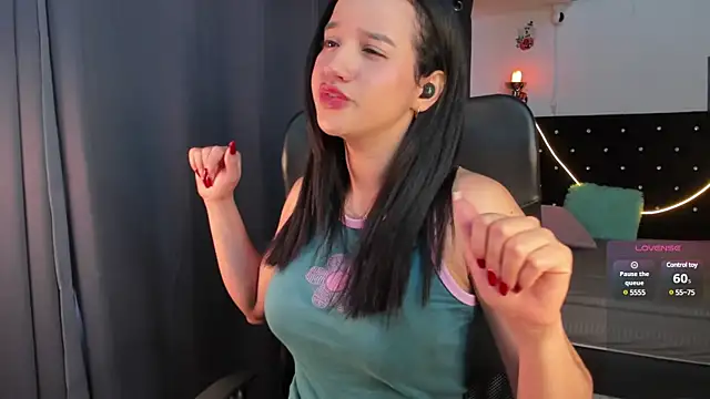 emilyrouxe online show from January 5, 2025, 3:13 pm