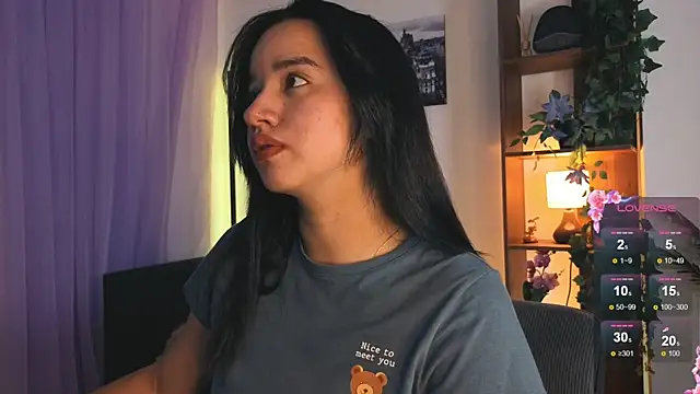 emilyrouxe online show from September 10, 2025, 4:07 pm