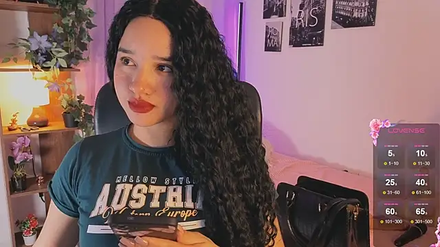 emilyrouxe online show from October 4, 2025, 2:26 pm