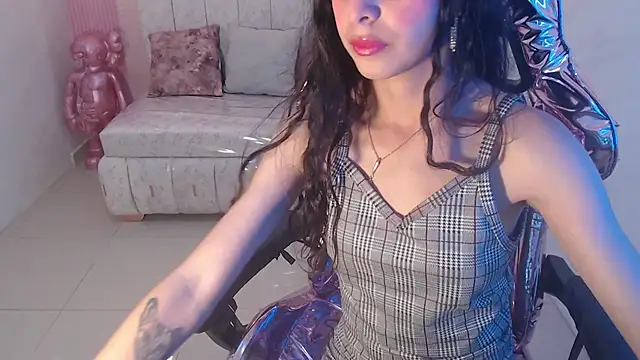 paris sub1  online show from February 1, 2025, 8:05 pm