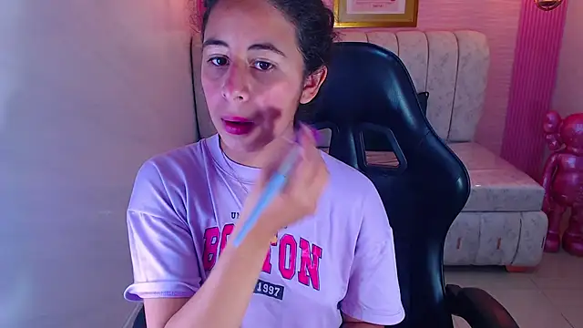 paris sub1  online show from September 23, 2025, 12:52 pm