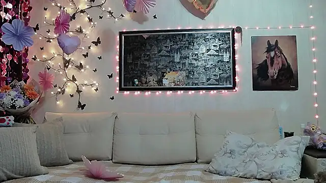 Snapshot of Alysta chatting on February 16, 2026, 1:57 am Alysta online show from February 16, 2026, 1:57 am