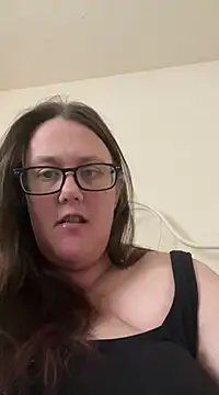 Foxy Evie40XO online show from December 9, 2024, 1:55 pm