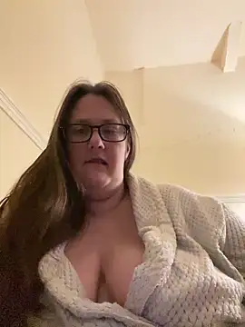 Foxy Evie40XO online show from December 15, 2024, 6:40 am