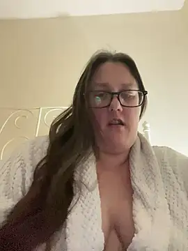 Foxy Evie40XO online show from December 16, 2024, 5:33 pm