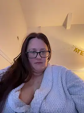 Foxy Evie40XO online show from December 24, 2024, 11:22 pm