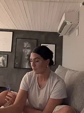 eemsii online show from January 14, 2025, 7:43 pm