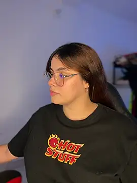 Snapshot of Yuli_zuha chatting on December 7, 2024, 1:14 am Yuli zuha online show from December 7, 2024, 1:14 am