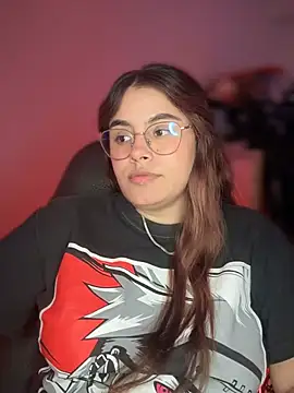 Snapshot of Yuli_zuha chatting on December 13, 2024, 6:53 am Yuli zuha online show from December 13, 2024, 6:53 am