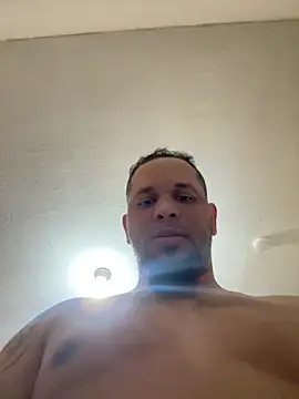 kelin17 online show from April 26, 2026, 2:37 pm