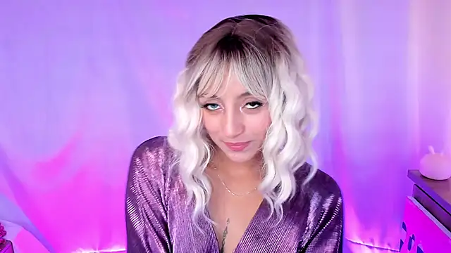 adelarangel online show from February 19, 2025, 9:14 pm