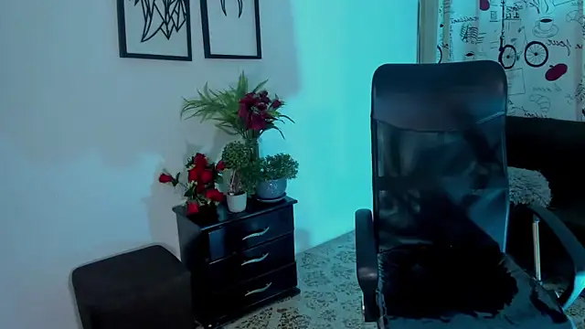 Danielacossio online show from September 11, 2025, 4:01 am