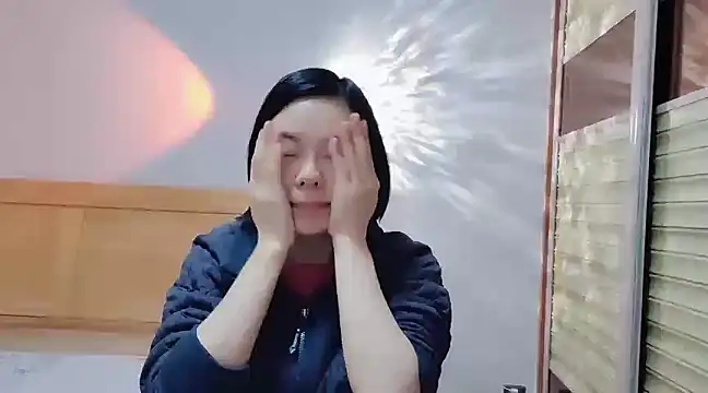 Linda-LL online show from January 20, 2025, 12:57 am