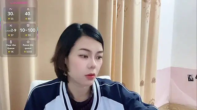 Linda-LL online show from April 7, 2026, 11:43 am