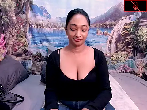 Snapshot of indianspicey chatting on November 14, 2025, 5:28 am indianspicey online show from November 14, 2025, 5:28 am