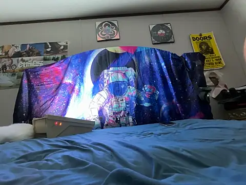 IvanaPlenty online show from November 30, 2025, 1:37 pm