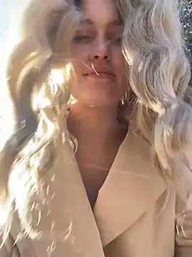 KikiWatson online show from December 24, 2024, 10:22 am