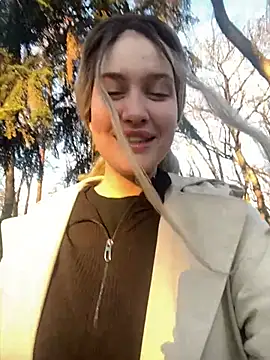 KikiWatson online show from January 3, 2025, 5:39 am