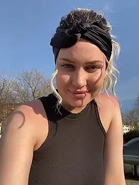 KikiWatson online show from March 9, 2025, 1:26 pm