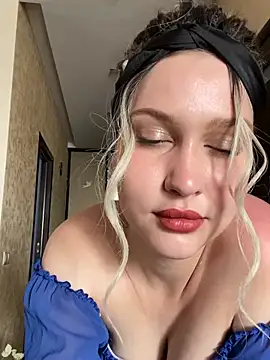 KikiWatson online show from March 15, 2025, 10:13 am