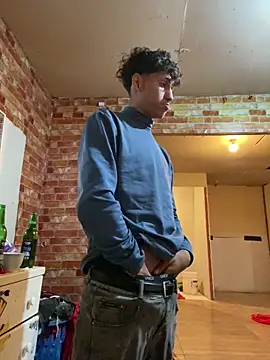 LatinBoysxxx online show from March 6, 2026, 3:36 am