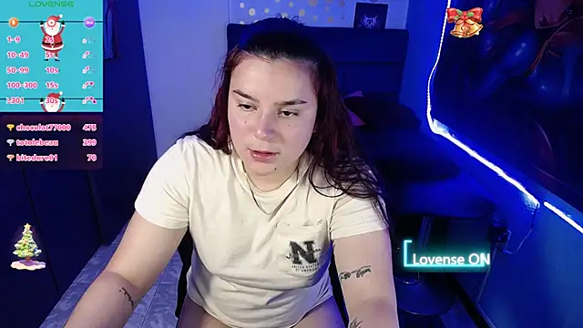 Snapshot of Nika_1_ chatting on December 21, 2024, 8:32 pm Nika 1 online show from December 21, 2024, 8:32 pm